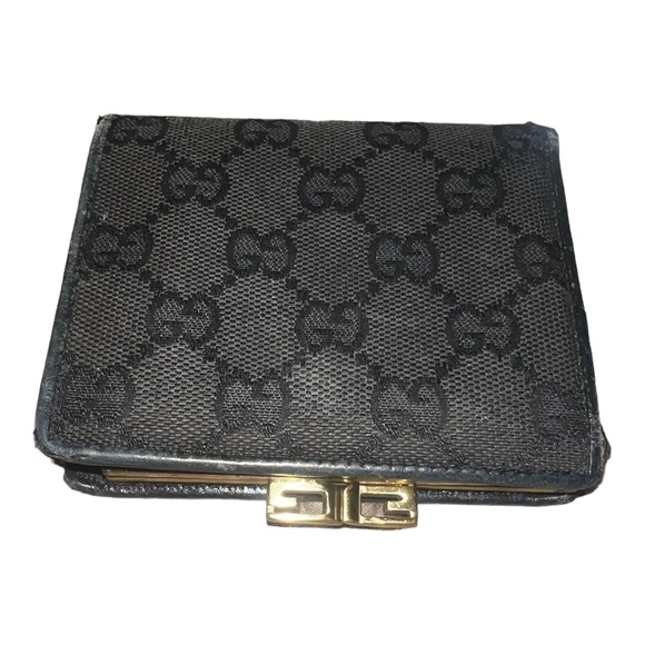 Gucci Handbags - Vintage Gucci wallet